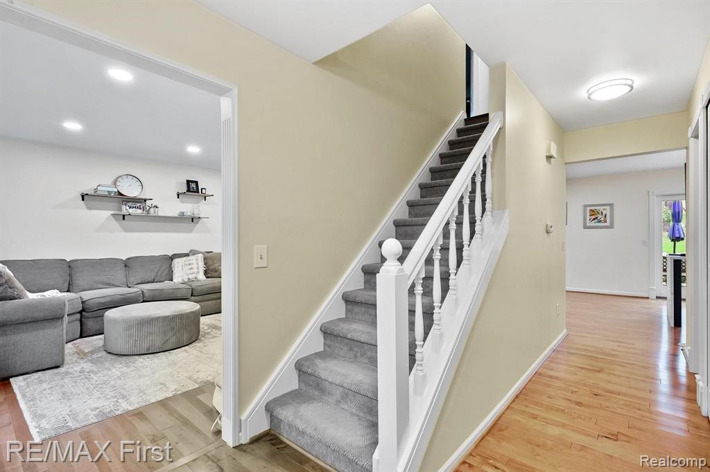 659 Campus Road Rochester Hills, MI 48309 - Photo 12 of 47