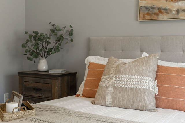 2483 South 1296th Street West Logan, UT 84321 - Photo 26 of 45 Upholstered headboard with button tufting