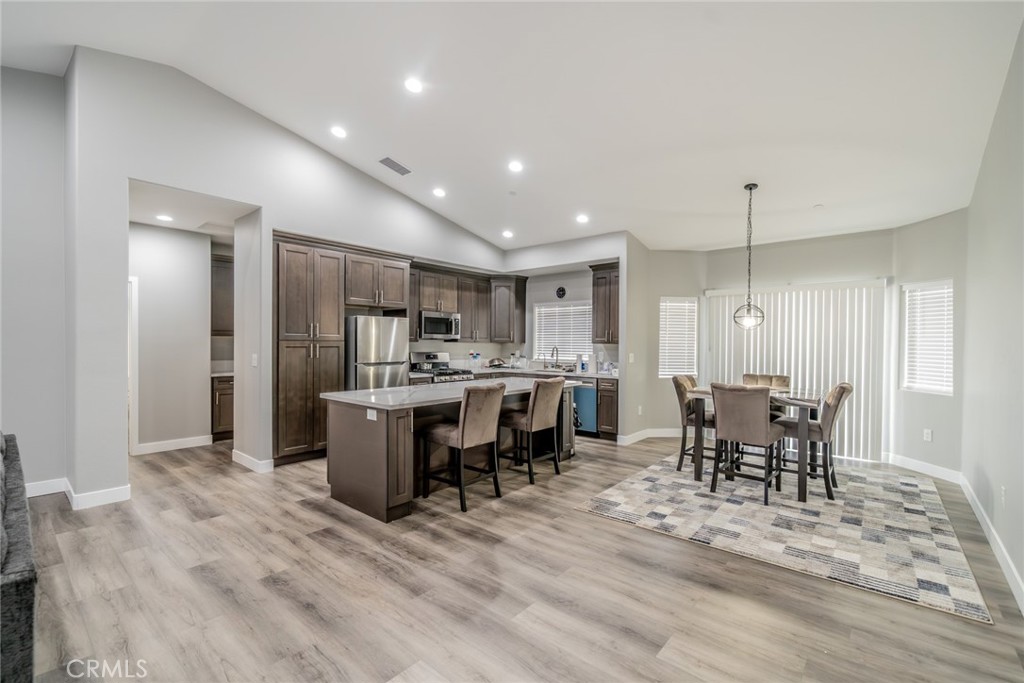 11515 Mariposa Road Hesperia, CA 92345 - Photo 5 of 33