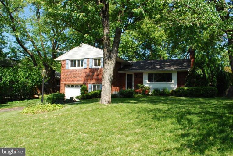 3906 Lakota Road Alexandria, VA 22303 - Photo 1 of 22 Exterior #1