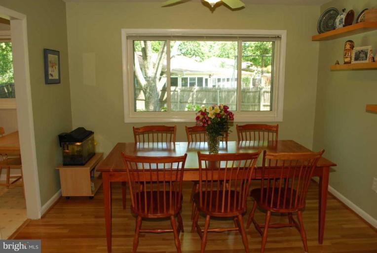 3906 Lakota Road Alexandria, VA 22303 - Photo 7 of 22 Dining Room