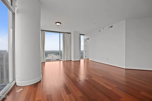 $1,199,000 | 301 Fayetteville Street, Unit 2406, Raleigh, NC 27601