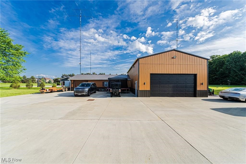 9180 Bender Road North Ridgeville, OH 44039 - Photo 4 of 48