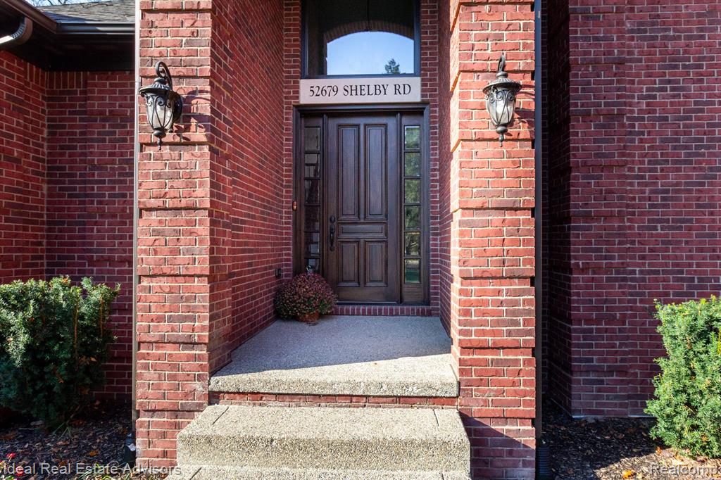 52679 Shelby Road Utica, MI 48316 - Photo 4 of 64 Gallery Image 4