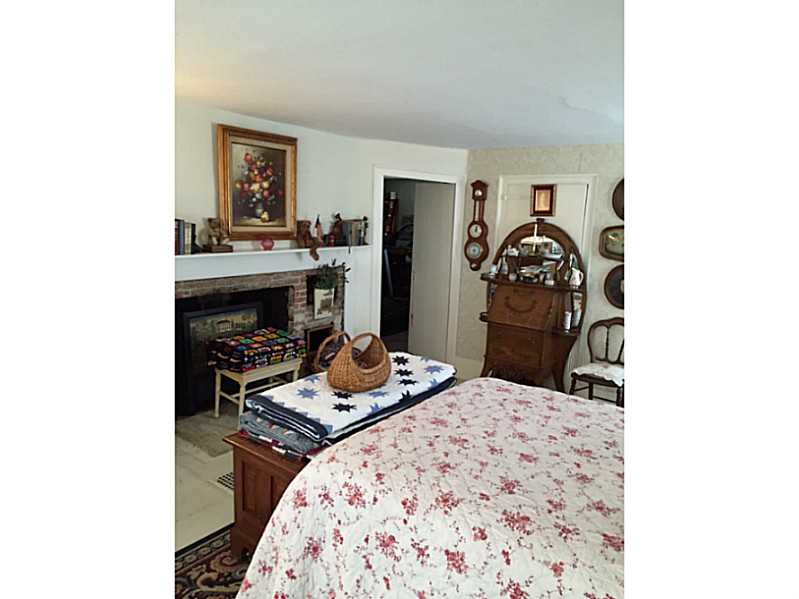 129 Jenckes Hill Road Lincoln, RI 02865 - Photo 12 of 19 Bedroom.