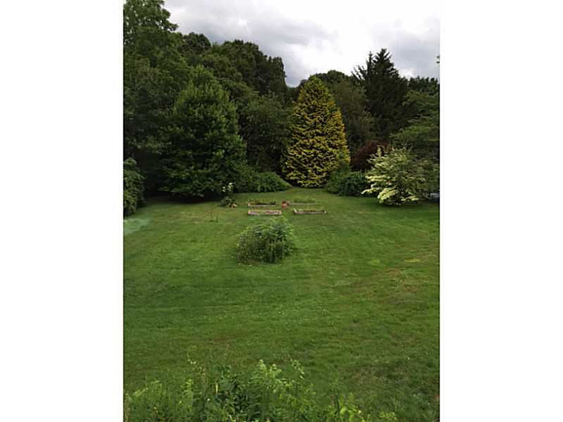 129 Jenckes Hill Road Lincoln, RI 02865 - Photo 18 of 19 Yard/Garden.