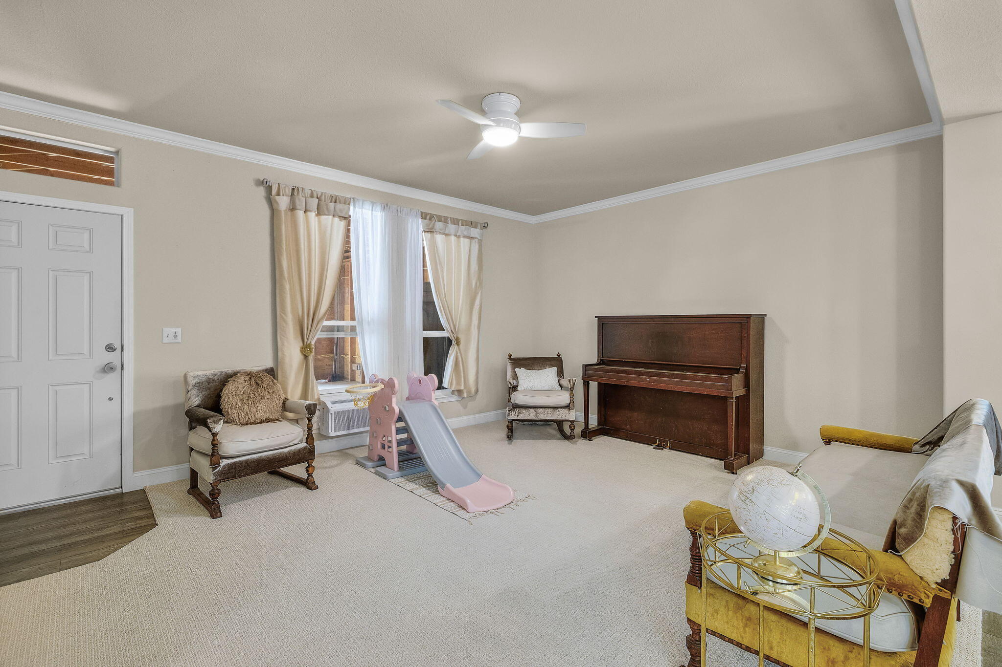 15640 Dawn Road La Pine, OR 97739 - Photo 11 of 48 2025_09_08_15640_dawn_road_la_pine-11