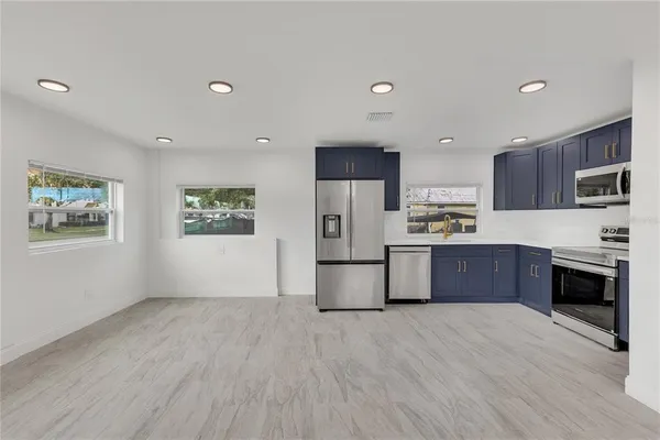 $2,100 | 1121 Illinois Avenue, St. Cloud, FL 34769