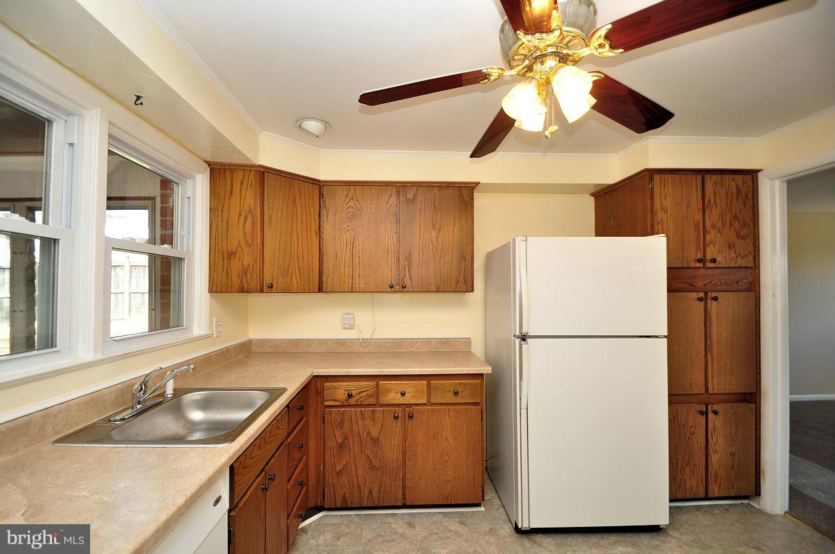 2116 Eastham Road Lutherville-Timonium, MD 21093 - Photo 5 of 19 Kitchen