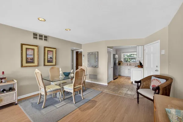 $589,000 | 478 Tequesta Drive, Unit 209, Tequesta, FL 33469