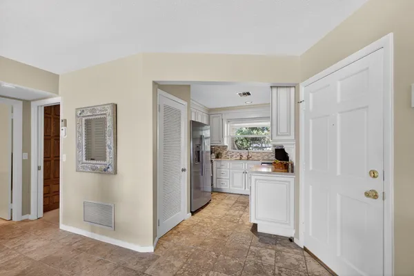 $589,000 | 478 Tequesta Drive, Unit 209, Tequesta, FL 33469