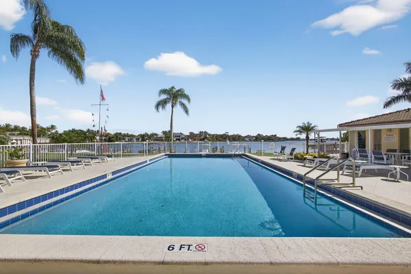$589,000 | 478 Tequesta Drive, Unit 209, Tequesta, FL 33469
