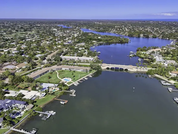 $589,000 | 478 Tequesta Drive, Unit 209, Tequesta, FL 33469