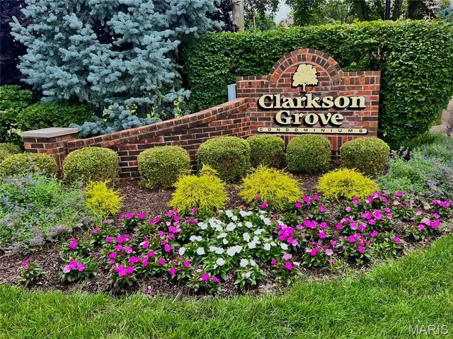 $389,900 | 16176 Lea Oak Court, Chesterfield, MO 63017