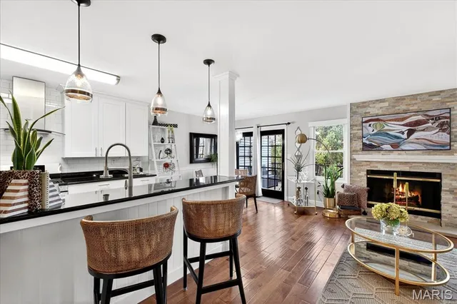 $389,900 | 16176 Lea Oak Court, Chesterfield, MO 63017