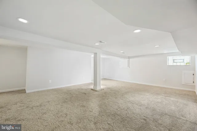 a view of empty room