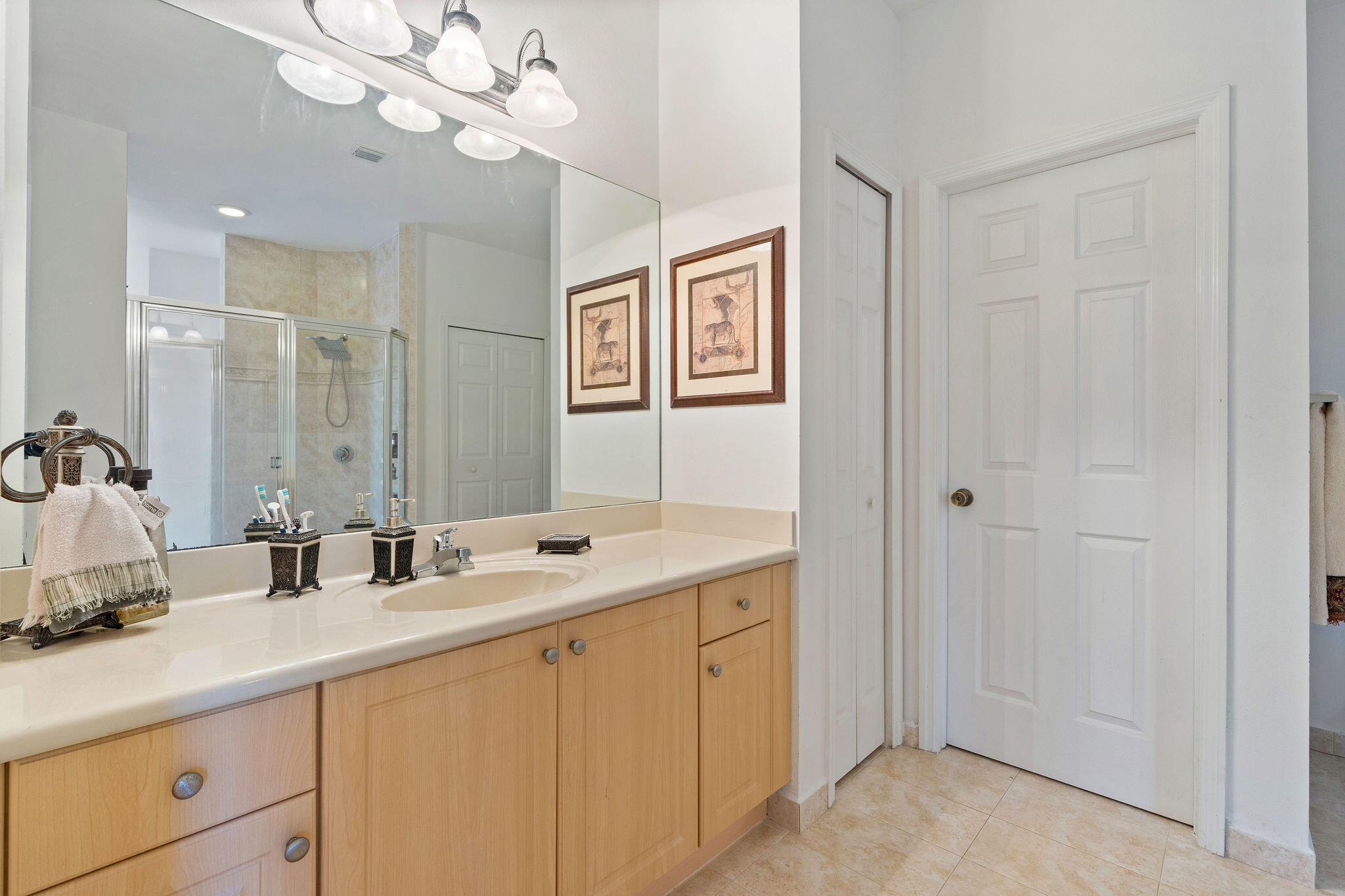 3144 Southwest 154th Place Miami, FL 33185 - Photo 31 of 42 DSC02885