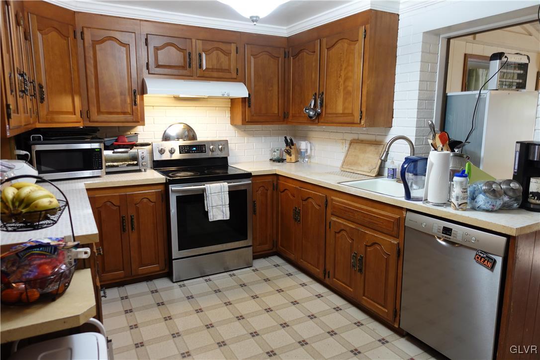 2637 Winston Road Bethlehem, PA 18017 - Photo 7 of 19 Gallery Image 7