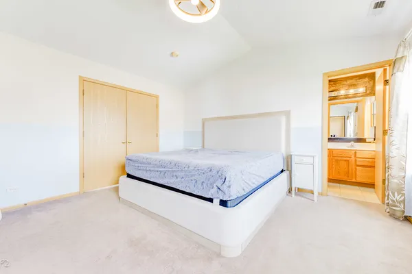 $389,000 | 579 Rebecca Lane, Bolingbrook, IL 60440