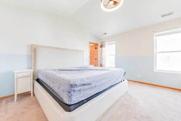 $389,000 | 579 Rebecca Lane, Bolingbrook, IL 60440