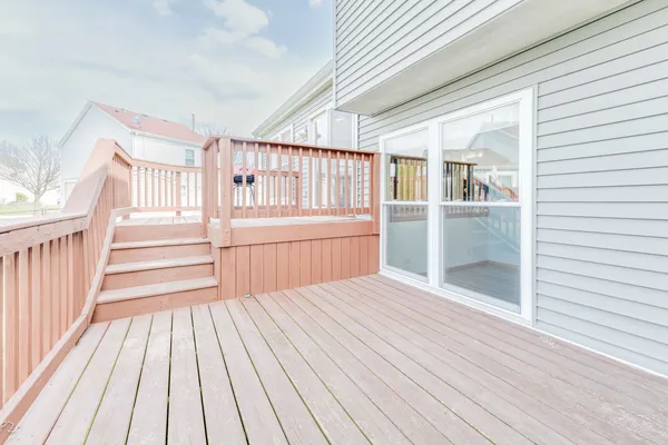 $389,000 | 579 Rebecca Lane, Bolingbrook, IL 60440