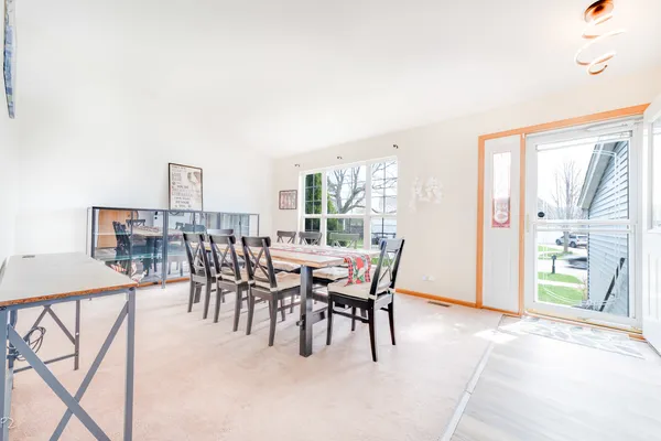 $389,000 | 579 Rebecca Lane, Bolingbrook, IL 60440