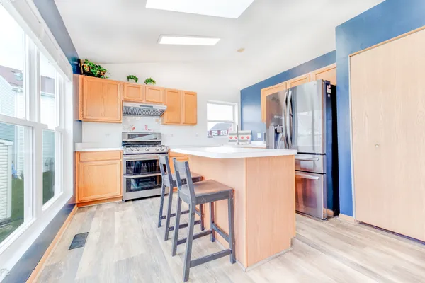 $389,000 | 579 Rebecca Lane, Bolingbrook, IL 60440