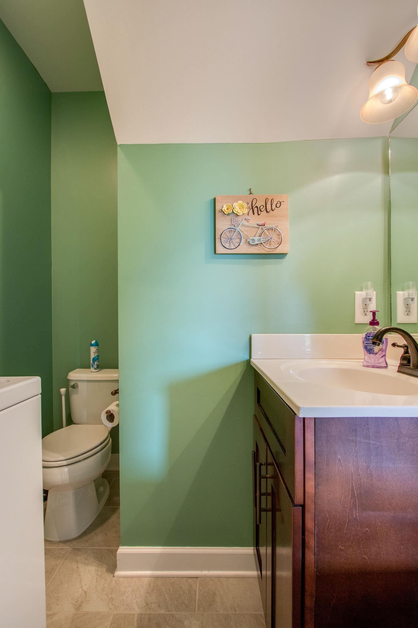 4121 Beasleys Bend Road Lebanon, TN 37087 - Photo 15 of 28 a bathroom with a sink and a toilet