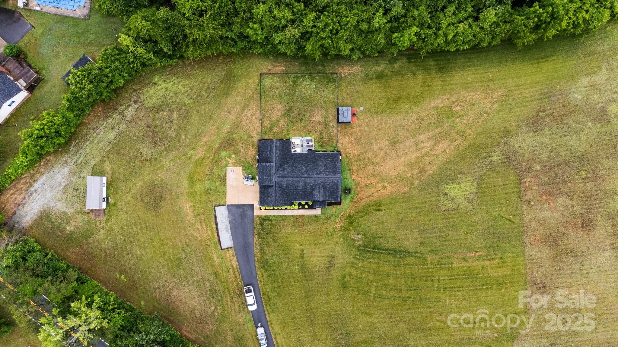 3855 East Holly Grove Road Lexington, NC 27292 - Photo 40 of 42 a view of a bathroom with a shower