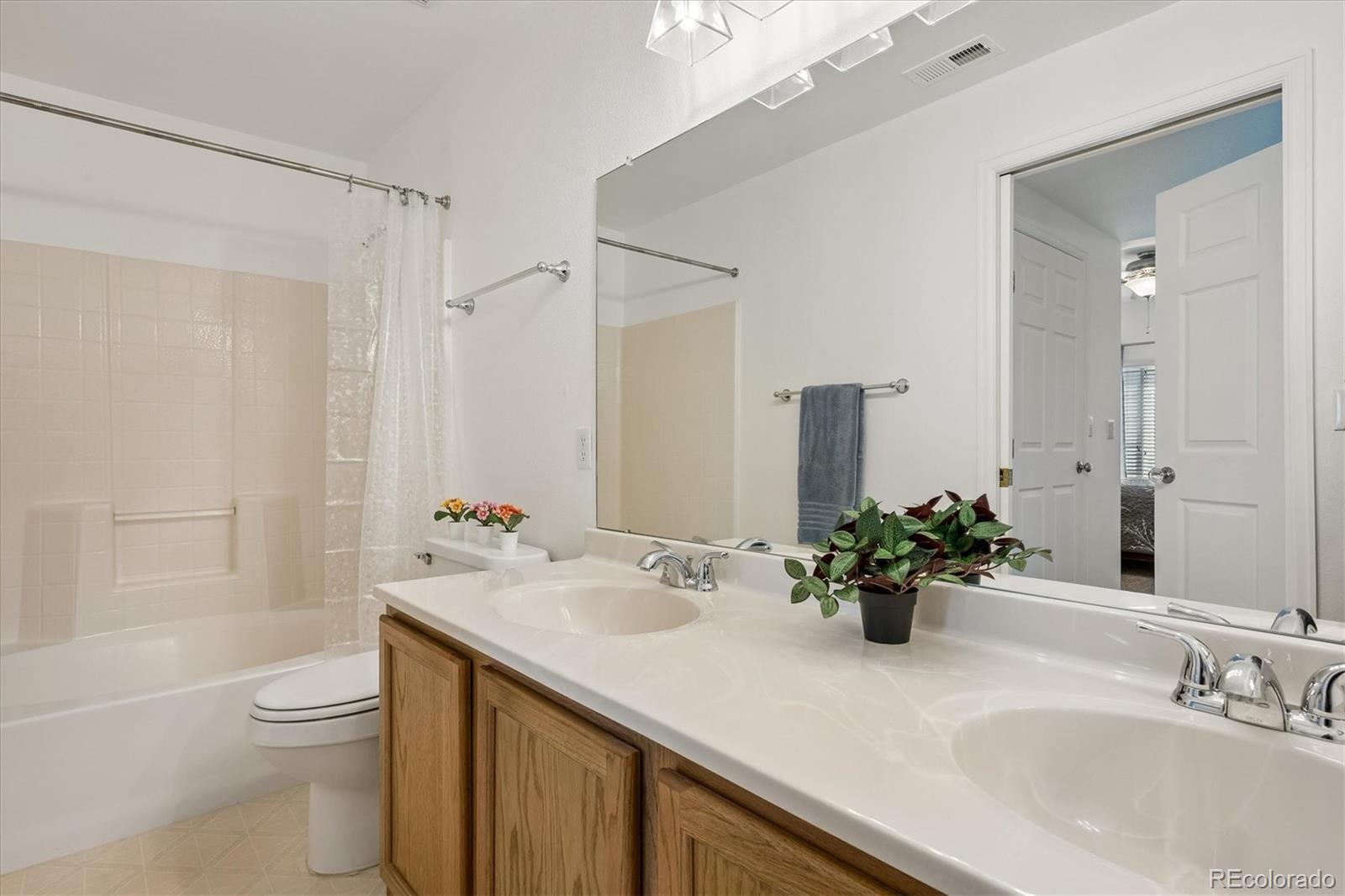 8437 South Thunder Ridge Way, Unit 103 Highlands Ranch, CO 80126 - Photo 13 of 25