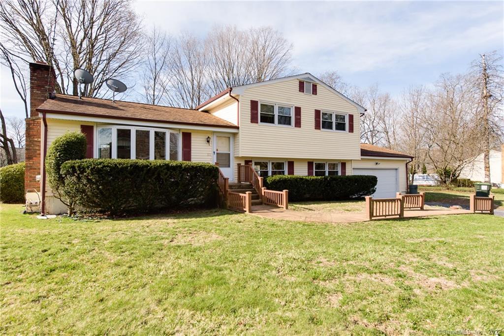 113 Campbell Road Trumbull, CT 06611 - Photo 1 of 1