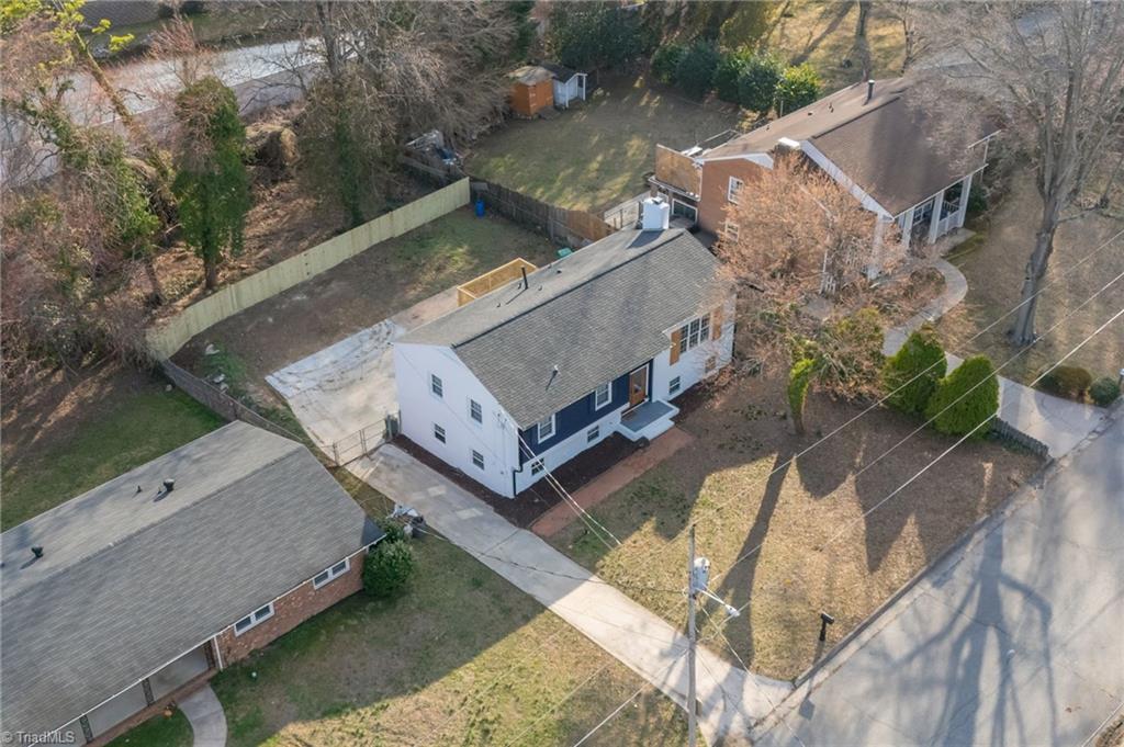 1406 Chatham Drive High Point, NC 27265 - Photo 43 of 48 TONS of Parking space!