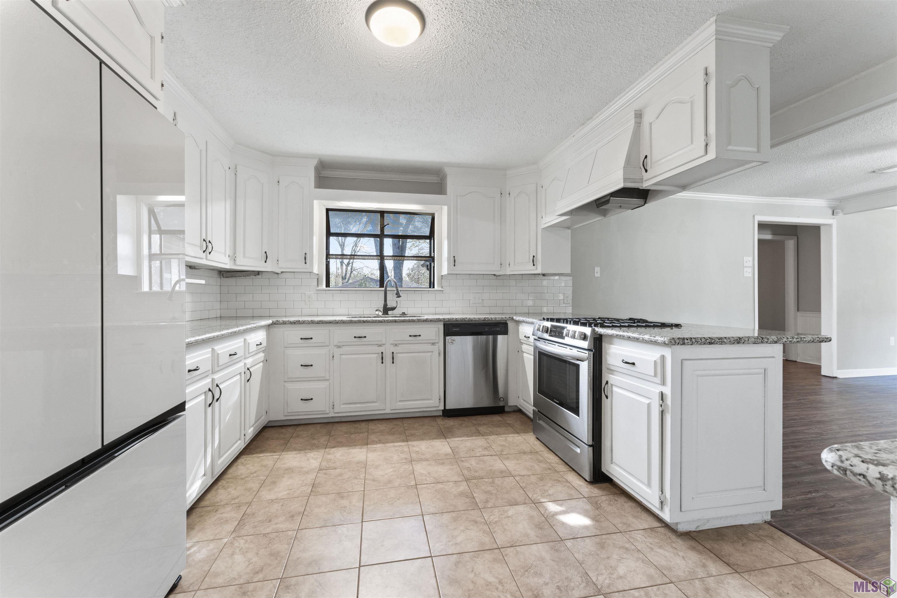 10425 Cedarlane Avenue Baton Rouge, LA 70816 - Photo 8 of 22 Gallery Image 8