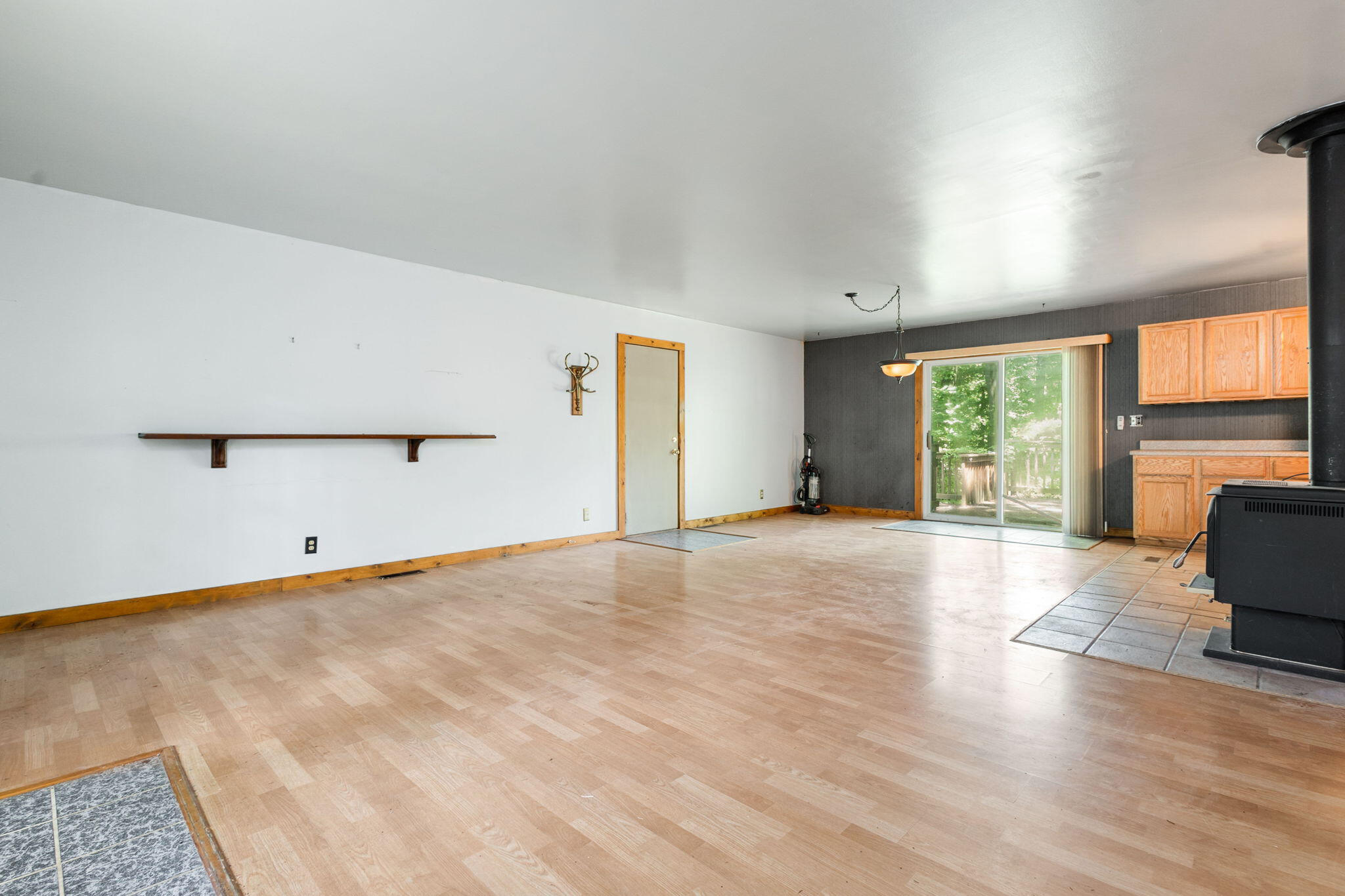 16053 Lakeside Road Three Oaks, MI 49128 - Photo 2 of 24 16-web-or-mls-0016