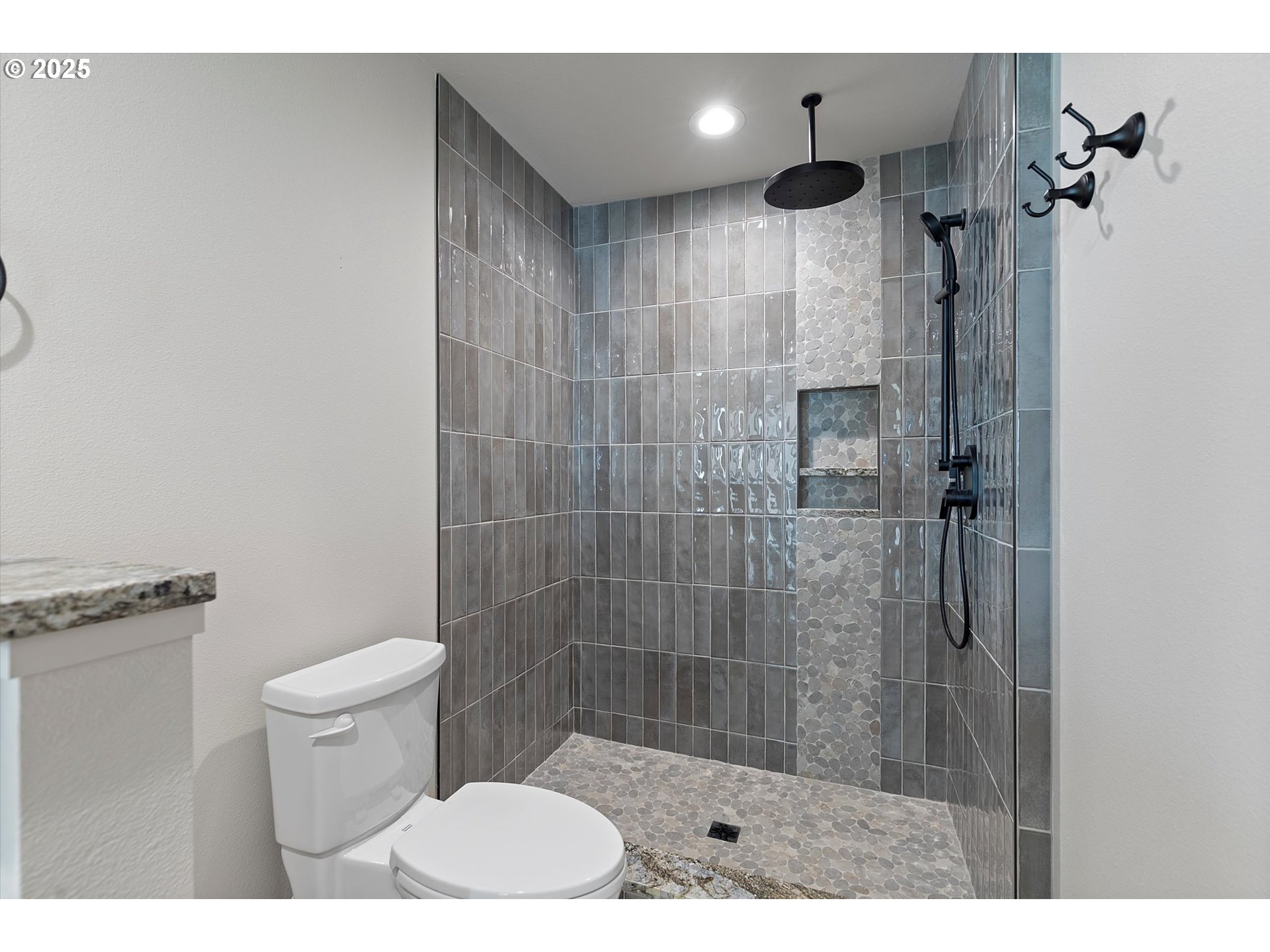 819 Southwest 13th Street, Unit 2 Newport, OR 97365 - Photo 29 of 35