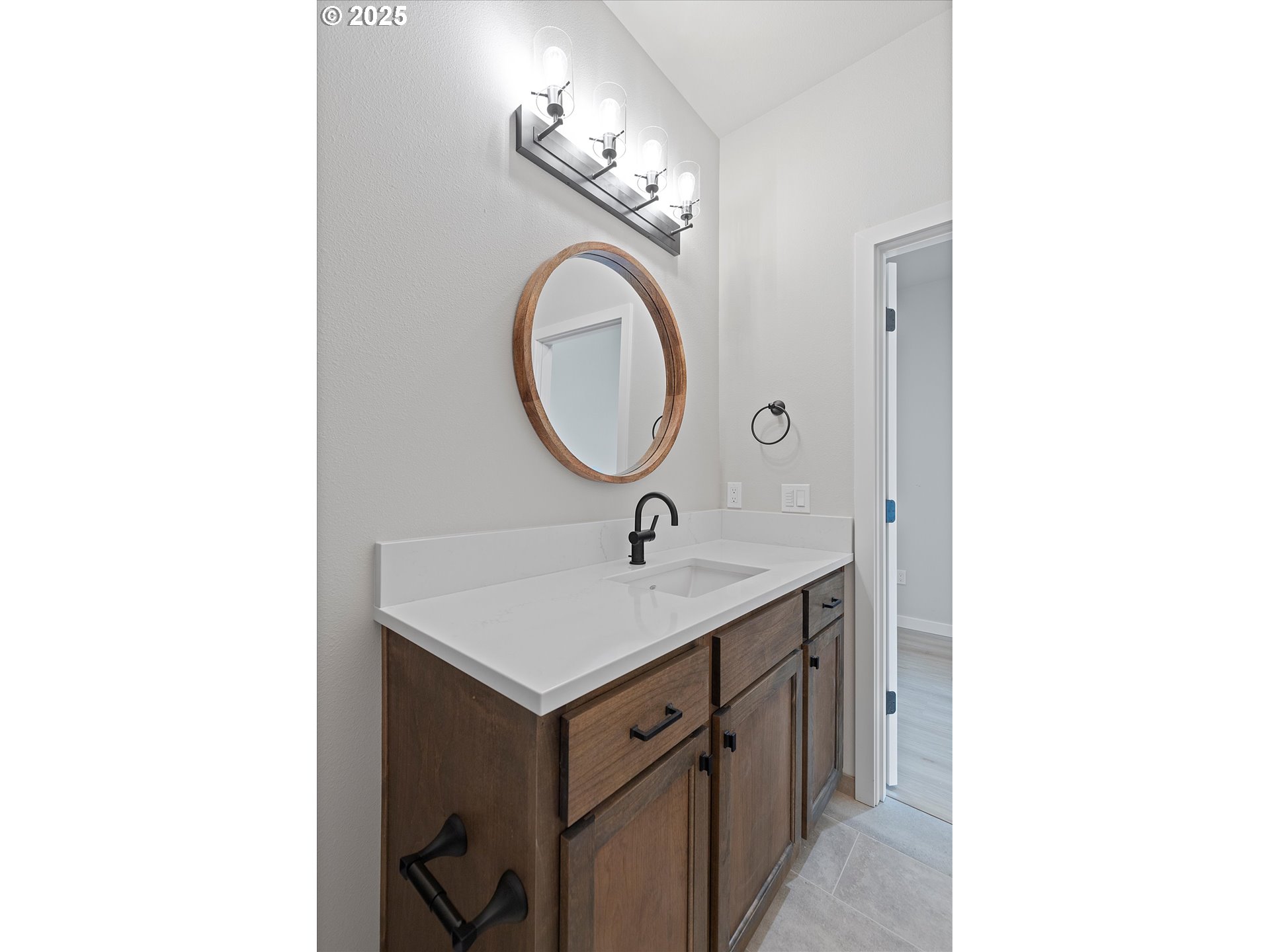 819 Southwest 13th Street, Unit 2 Newport, OR 97365 - Photo 31 of 35