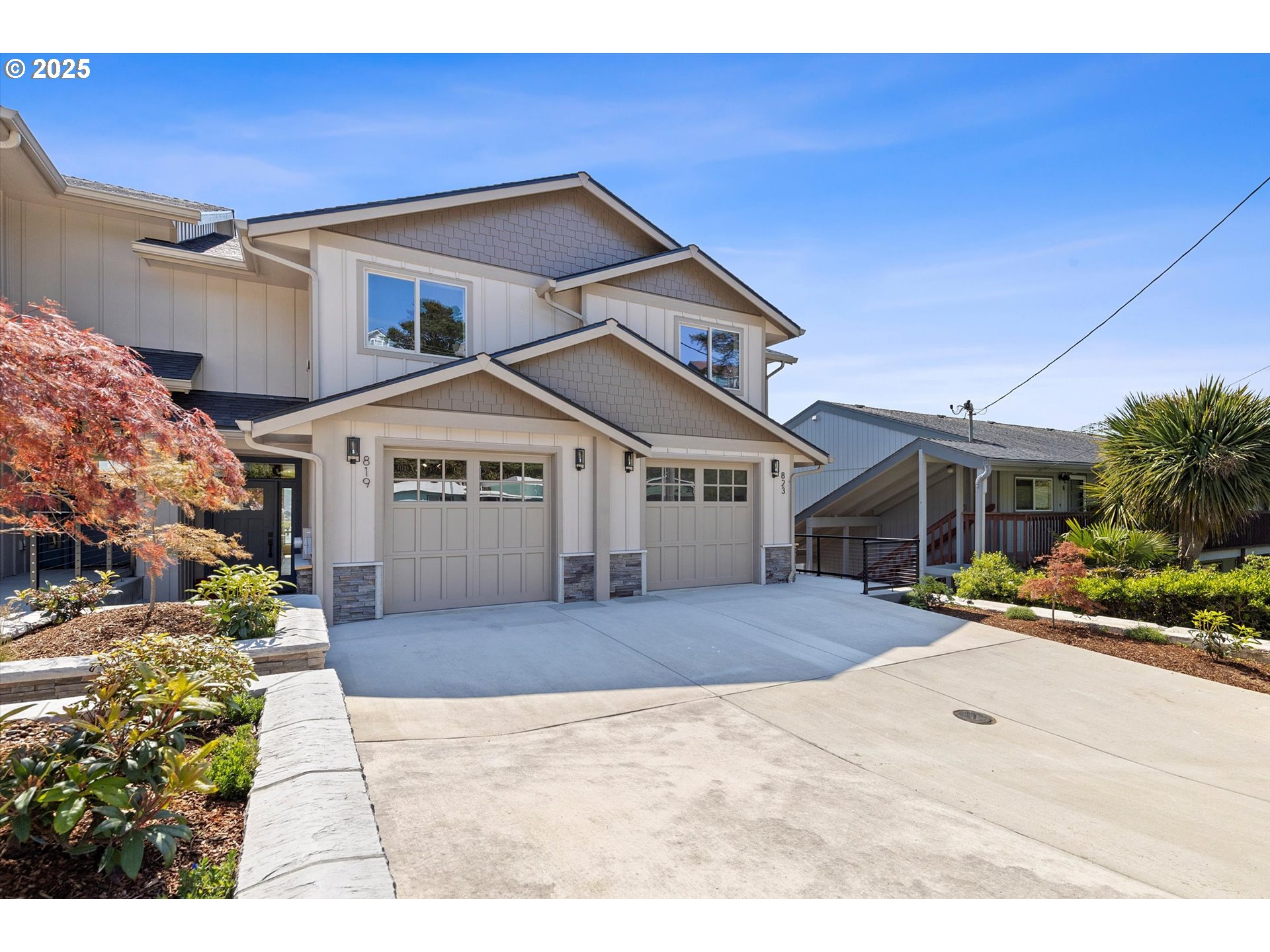 819 Southwest 13th Street, Unit 2 Newport, OR 97365 - Photo 7 of 35