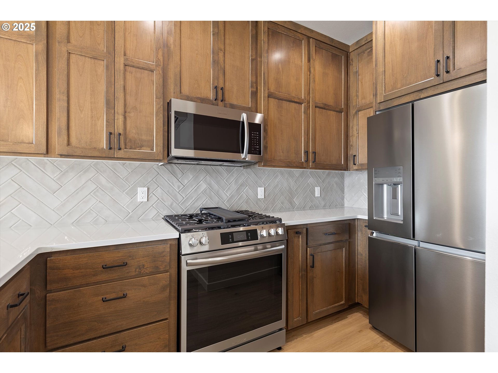 819 Southwest 13th Street, Unit 2 Newport, OR 97365 - Photo 8 of 35