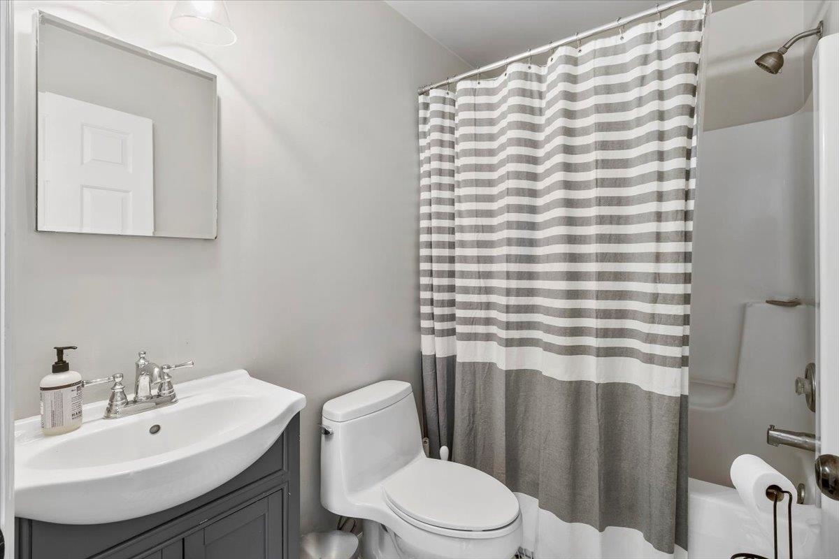 102 McCormick Lane Sunderland, VT 05250 - Photo 14 of 24