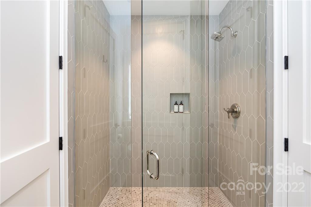 1700 Sterling Road Charlotte, NC 28209 - Photo 15 of 32 Gallery Image 15