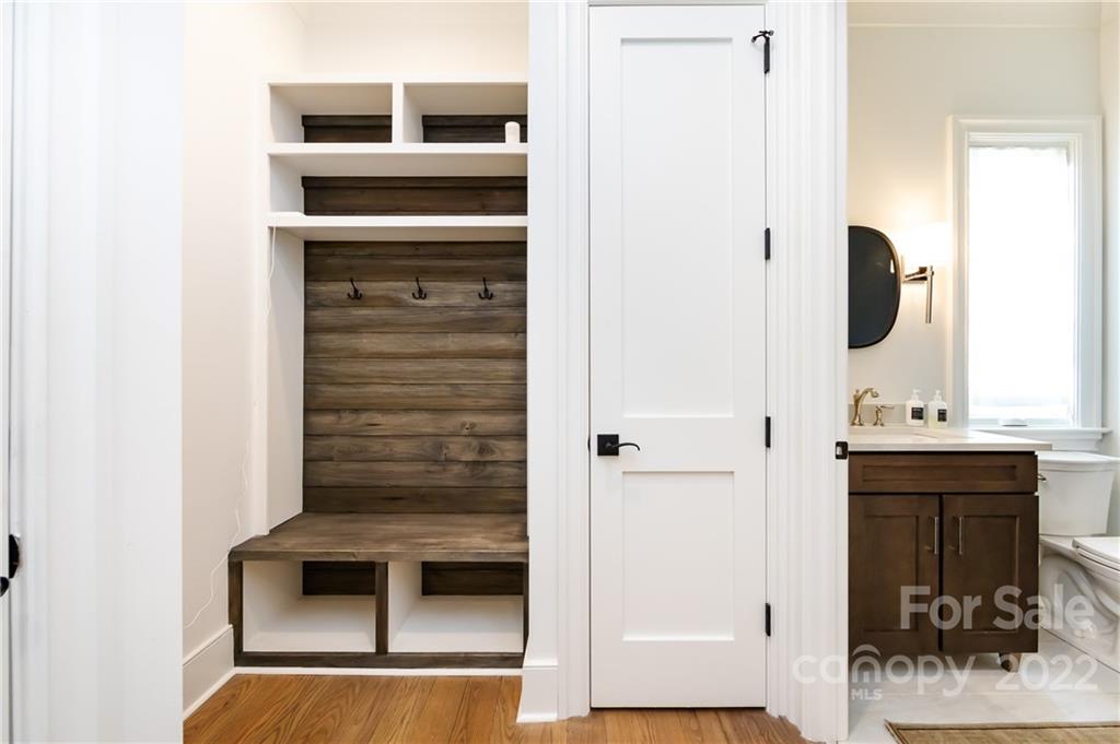 1700 Sterling Road Charlotte, NC 28209 - Photo 16 of 32 Gallery Image 16