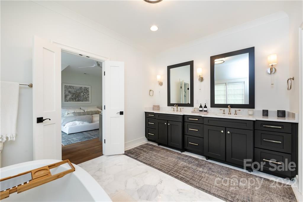 1700 Sterling Road Charlotte, NC 28209 - Photo 20 of 32 Gallery Image 20