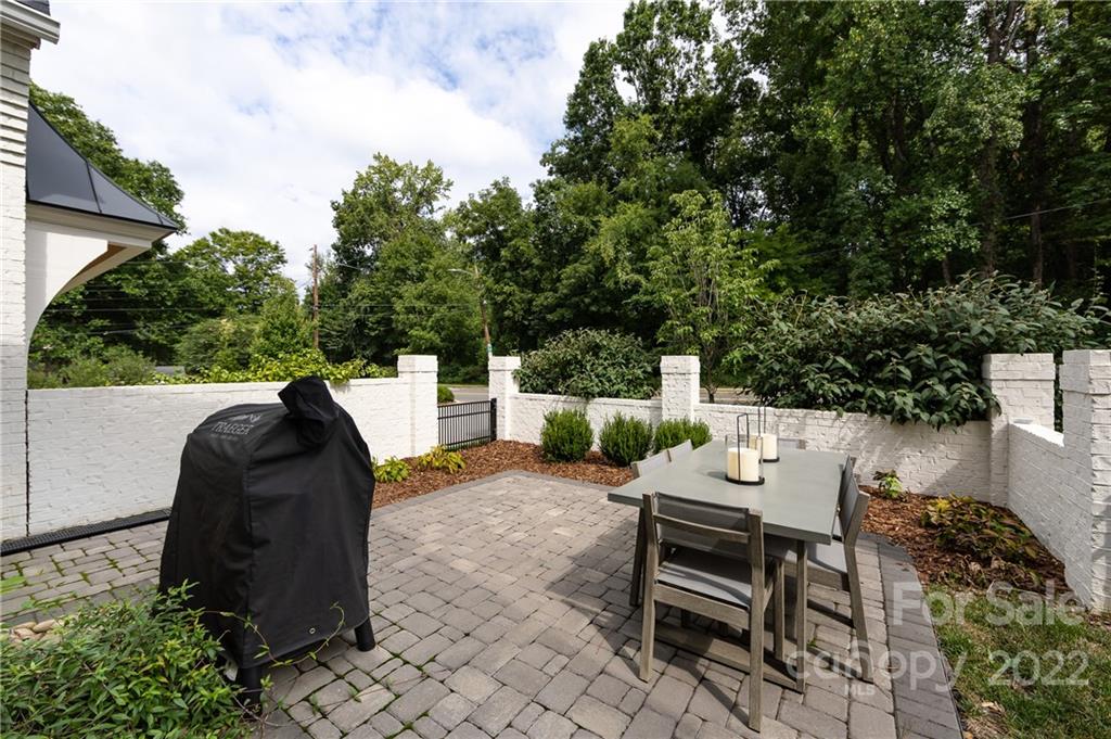 1700 Sterling Road Charlotte, NC 28209 - Photo 32 of 32 Gallery Image 32