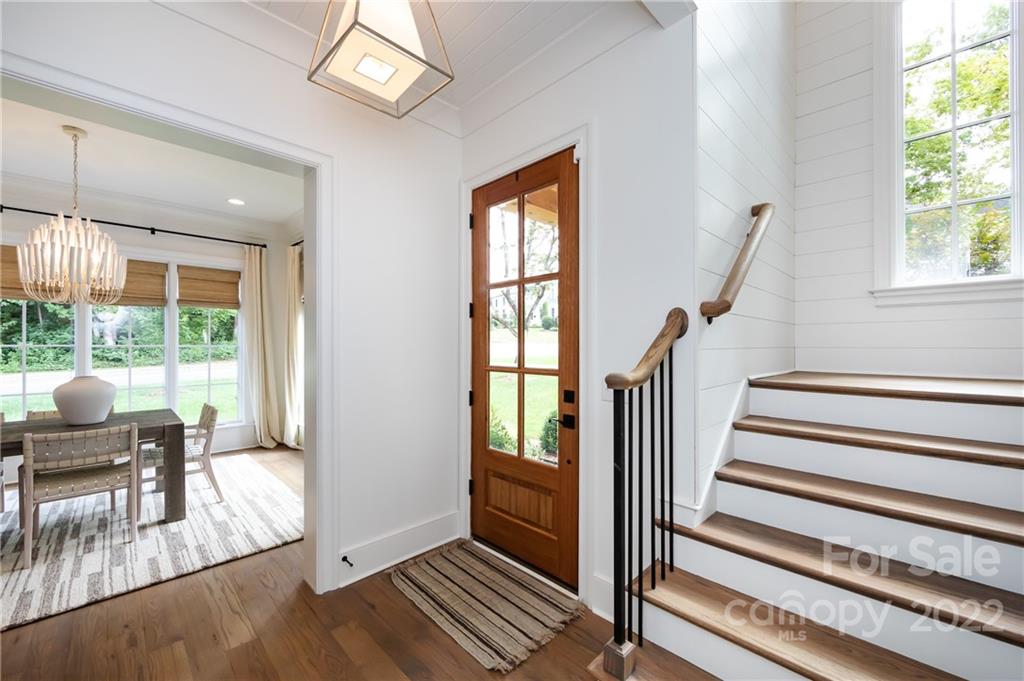 1700 Sterling Road Charlotte, NC 28209 - Photo 4 of 32 Gallery Image 4