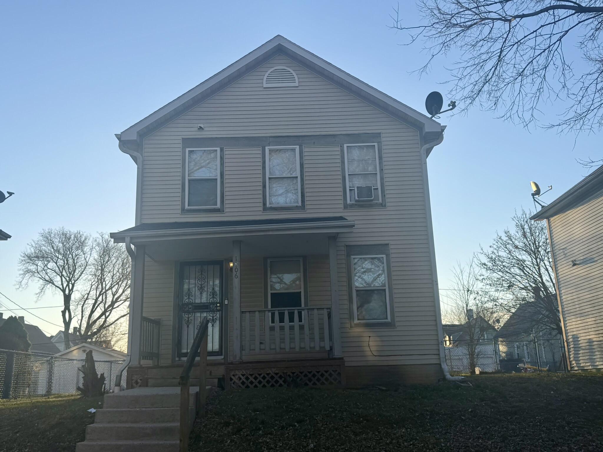 1806 North 24th Street Milwaukee, WI 53205 - Photo 1 of 4 IMG_2270 copy