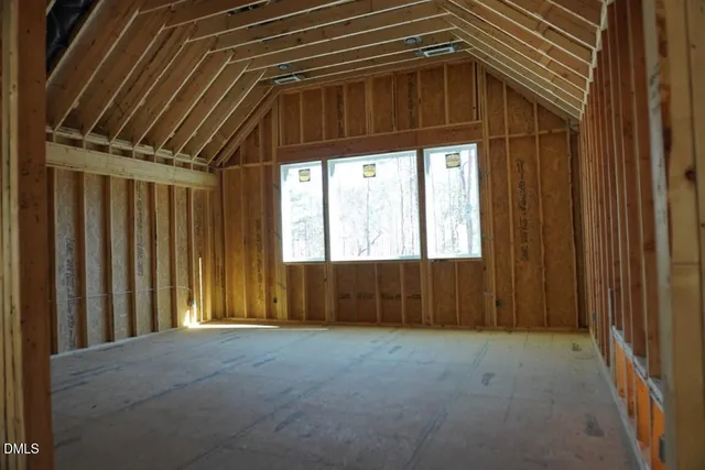 a view of entryway with window