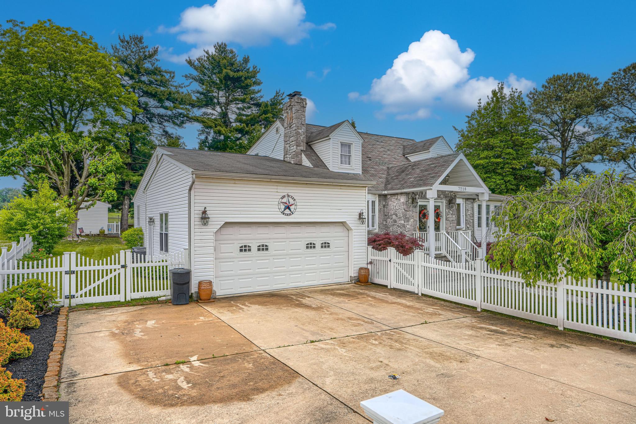 7218 Sollers Point Road Baltimore, MD 21222 - Photo 3 of 68