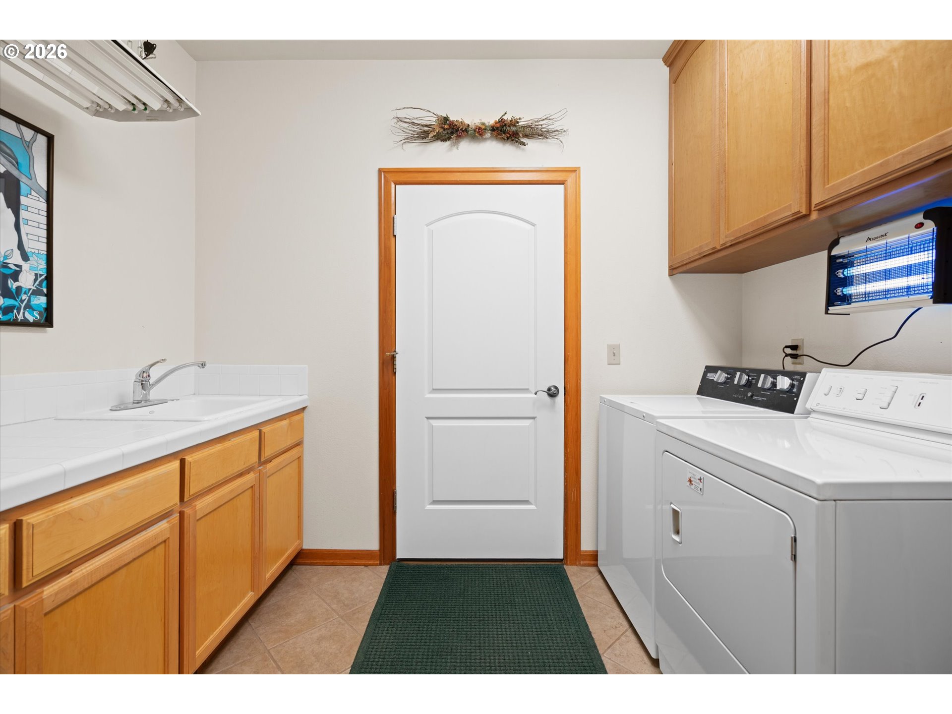 19209 South Ridge Road Oregon City, OR 97045 - Photo 31 of 45 Laundry