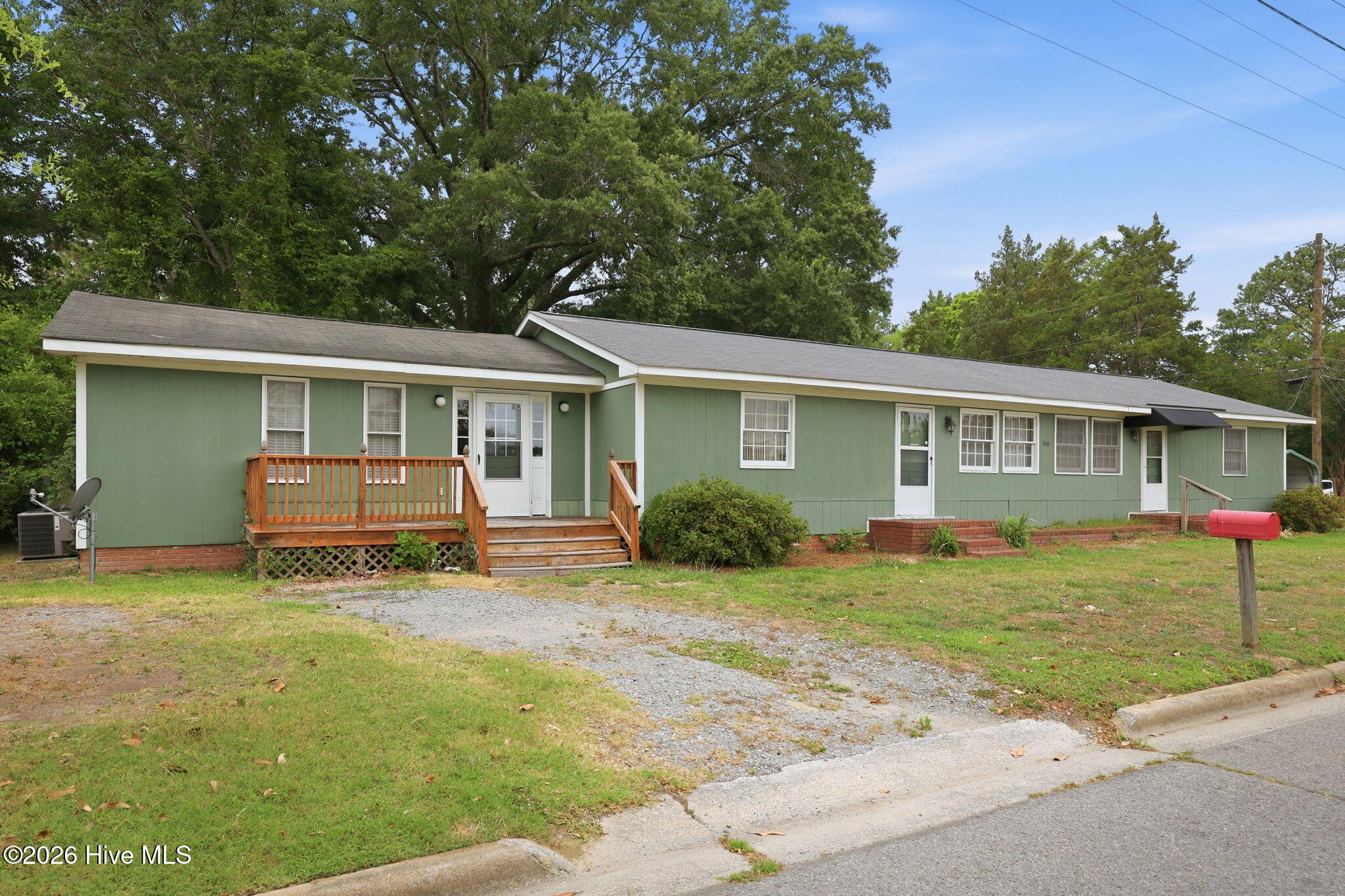 300 Cemetery Road Greenville, NC 27858 - Photo 3 of 50