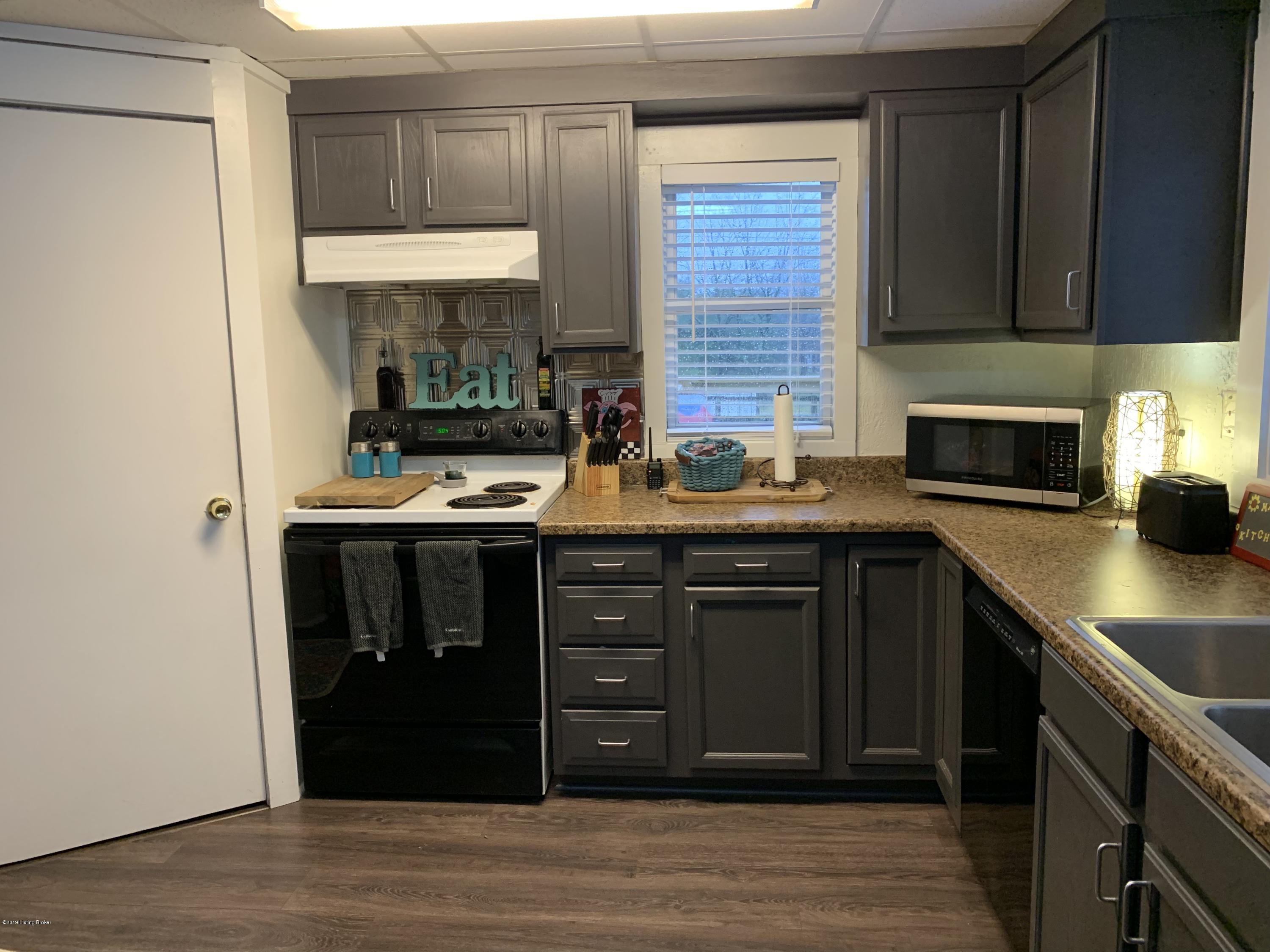 1011 Pendleton Road Pendleton, KY 40055 - Photo 9 of 21 Kitchen